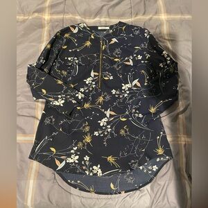 Long sleeve floral top